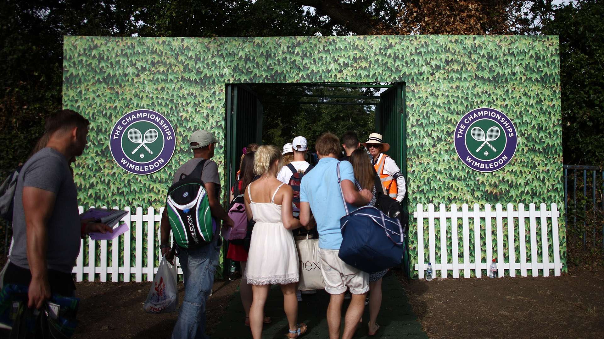 幾經波折 武漢卓爾險勝浙江綠城成功保級.